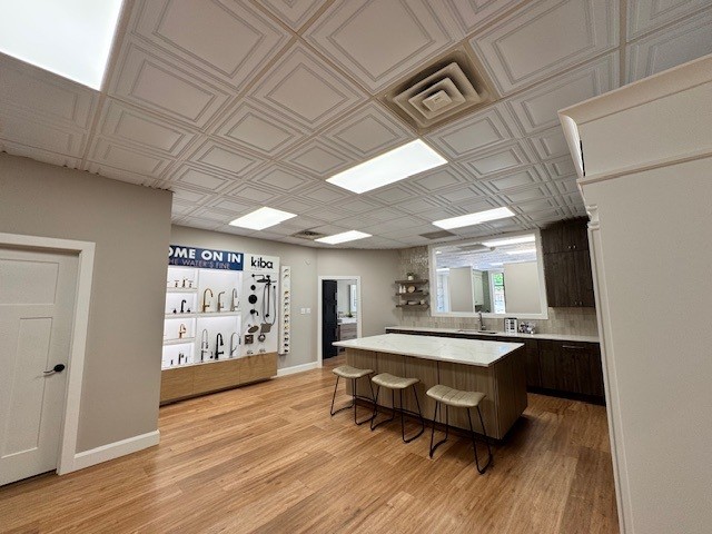 Biviano Carpet One Kiba showroom